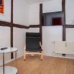 H&h Im Herzen Der Stadt Geraeumig Ruhig Zentral Mit Kueche Und Esstisch *