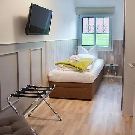 H&h Im Herzen Der Stadt Geraeumig Ruhig Zentral Mit Kueche Und Esstisch Apartmán Greifswald